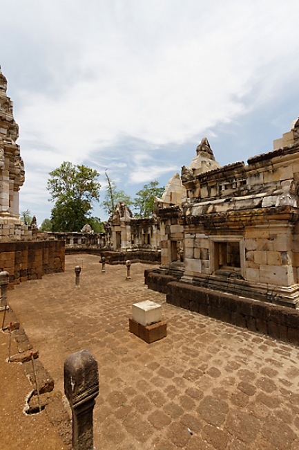 29-Prasat Sdok Kok Thom (2013)-048